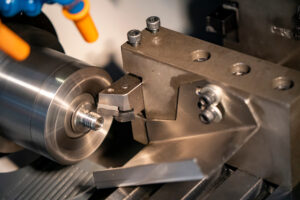 threaded inserts for metal